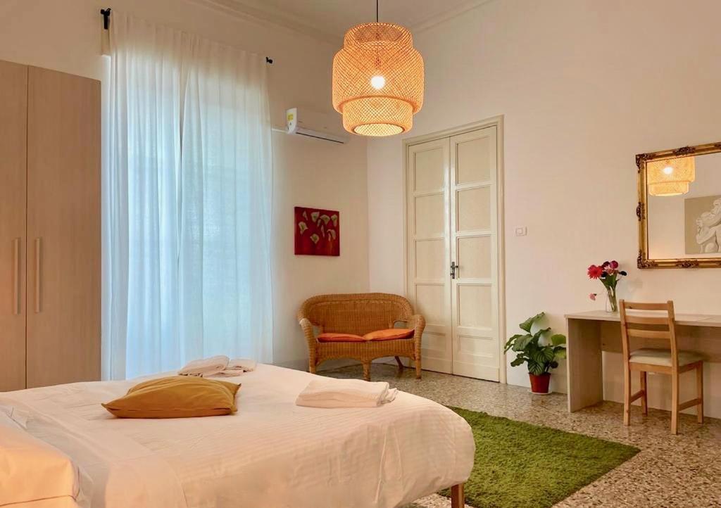 Bed and Breakfast Living Simply à Catane Extérieur photo